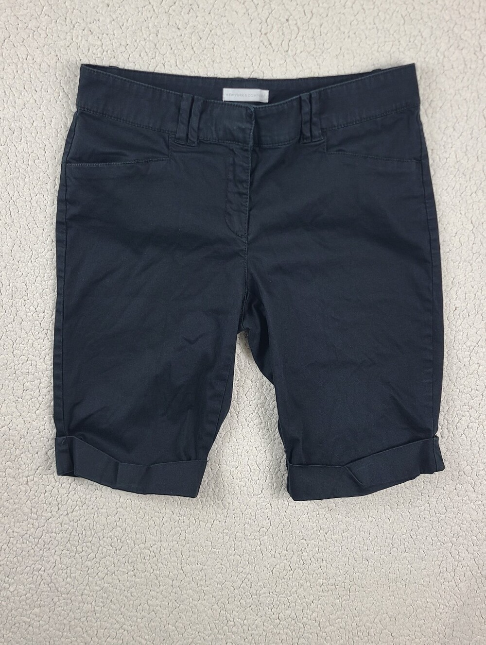 New York & Company Black Bermuda Cuffed Shorts Size 2 Stretch Cotton